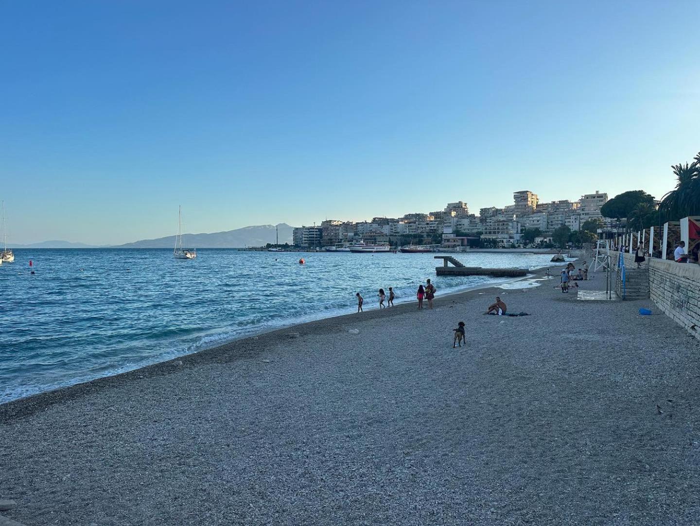 Seafront Apartment Саранде Екстериор снимка