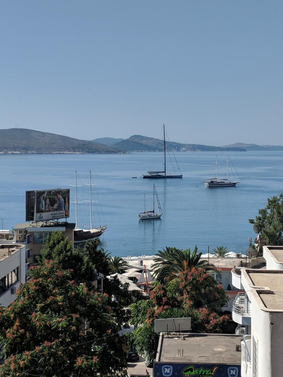 Seafront Apartment Саранде Екстериор снимка