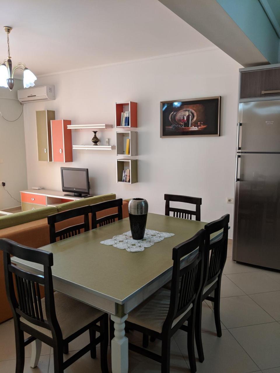 Seafront Apartment Саранде Екстериор снимка
